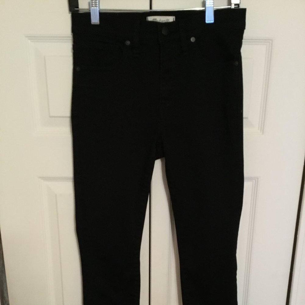 Madewell 9" High Rise Skinny Jeans. Raw Hem. Size 28. Black